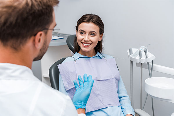 How A Laser Dentist Treats Cavities